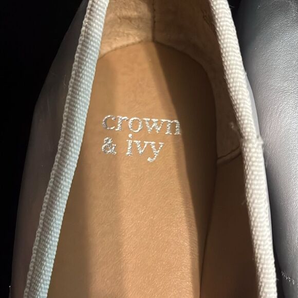 Crown & Ivy Larissa Silver Ballet Flats with Bow Detail - Picture 2 of 10